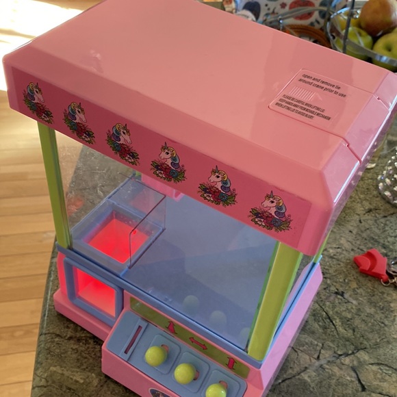 Unicorn Claw Machine for kids - Picture 5 of 9